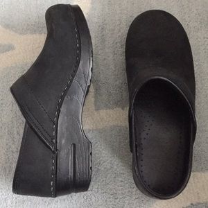 Dansko/Sanita clogs